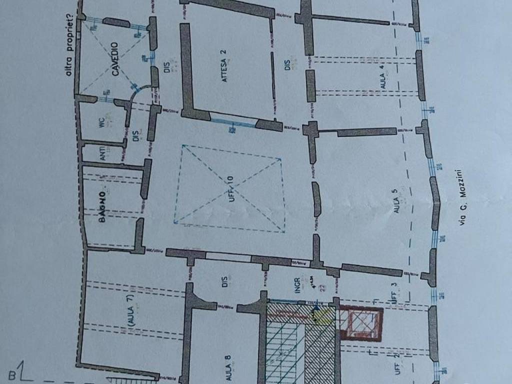 ufficio in vendita a Reggio nell'Emilia in zona Città Storica