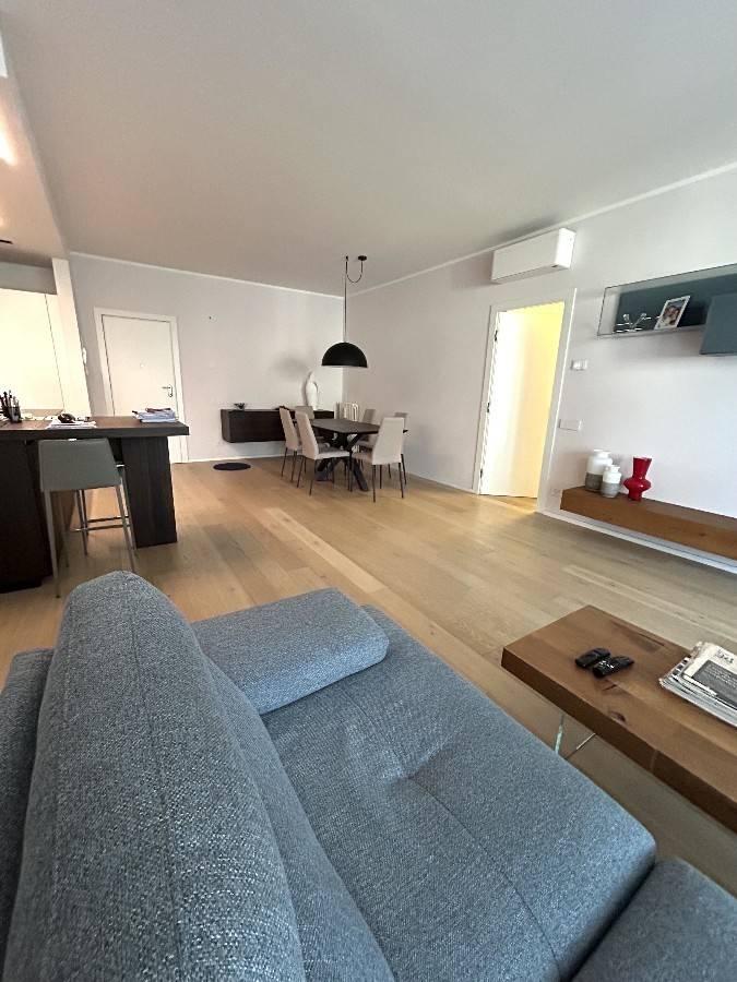 appartamento in vendita a Reggio nell'Emilia in zona Città Storica