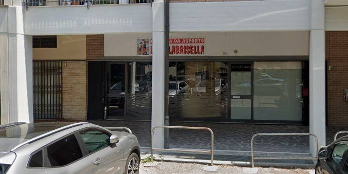 negozio in vendita a Reggio nell'Emilia
