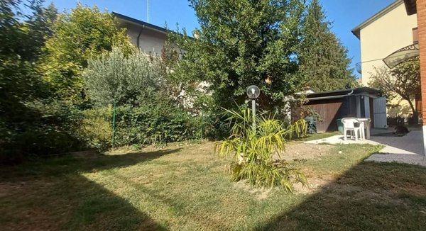 appartamento in vendita a Reggio nell'Emilia in zona Carrozzone