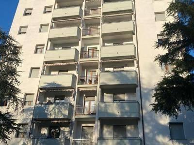 appartamento in vendita a Reggio nell'Emilia in zona Città Storica