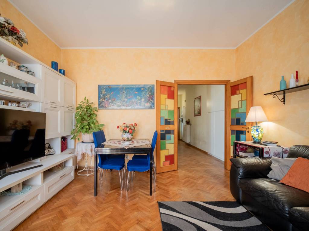 appartamento in vendita a Reggio nell'Emilia in zona Città Storica