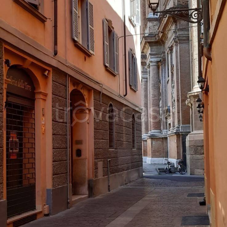monolocale in vendita a Reggio nell'Emilia in zona Città Storica