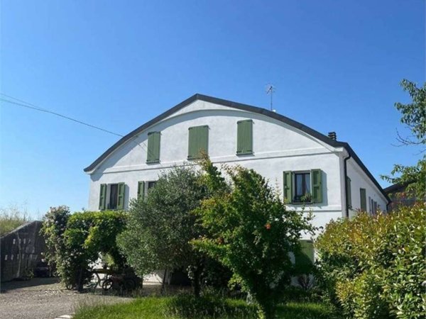 casa indipendente in vendita a Reggio nell'Emilia in zona Roncocesi