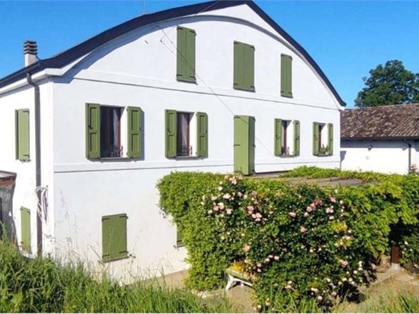 casa indipendente in vendita a Reggio nell'Emilia in zona Roncocesi