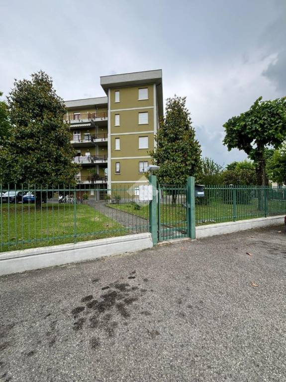 appartamento in vendita a Reggio nell'Emilia in zona Pieve Modolena