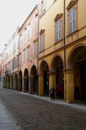 appartamento in vendita a Reggio nell'Emilia in zona Città Storica