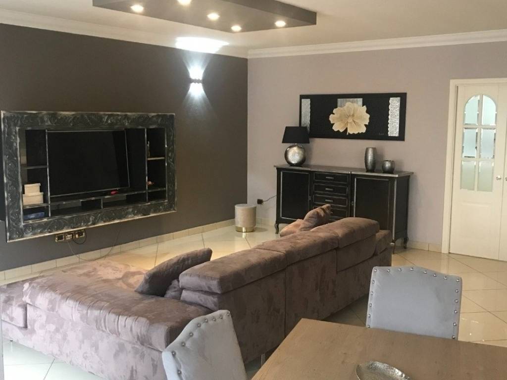 casa indipendente in vendita a Reggio nell'Emilia in zona Baragalla