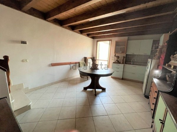 casa indipendente in vendita a Reggio nell'Emilia in zona Cadè / Gaida