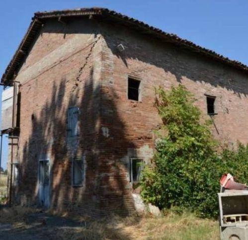 casa indipendente in vendita a Reggio nell'Emilia in zona Roncadella