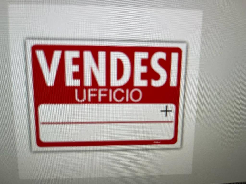 ufficio in vendita a Reggio nell'Emilia in zona San Prospero Strinati