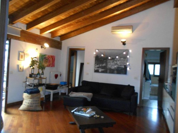 appartamento in vendita a Reggio nell'Emilia in zona Città Storica