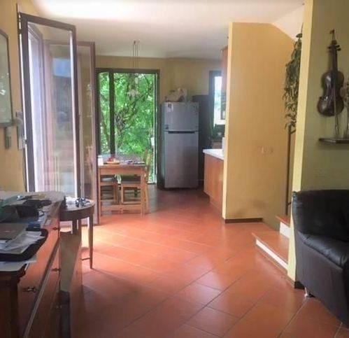 casa indipendente in vendita a Reggio nell'Emilia in zona Città Storica