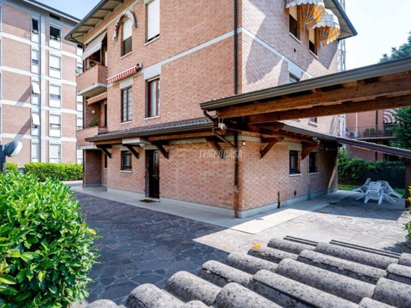 appartamento in vendita a Reggio nell'Emilia in zona Città Storica