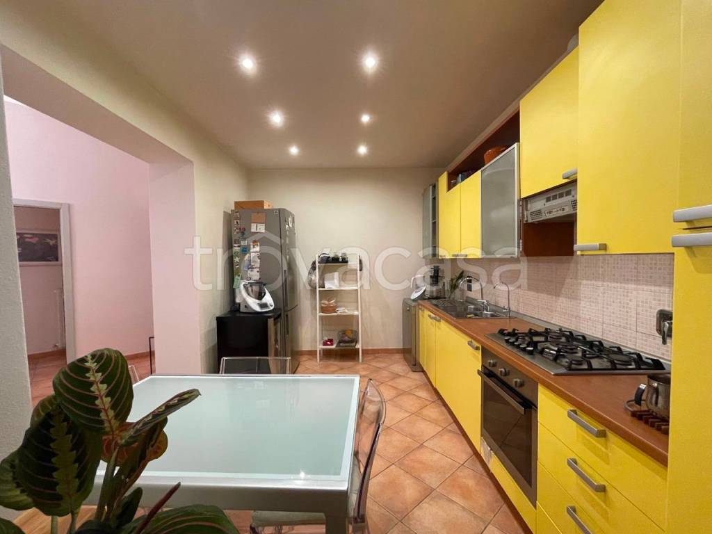 appartamento in vendita a Reggio nell'Emilia in zona Città Storica