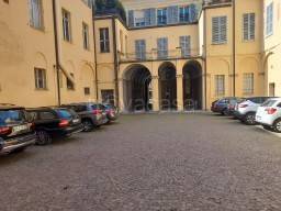 appartamento in vendita a Reggio nell'Emilia in zona Città Storica