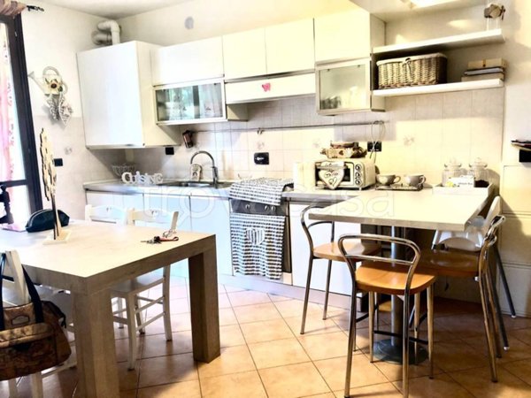 appartamento in vendita a Reggio nell'Emilia in zona Ospizio