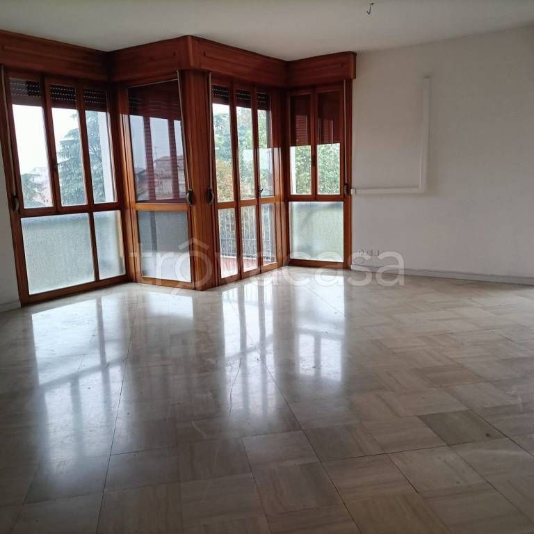 appartamento in vendita a Reggio nell'Emilia in zona Città Storica