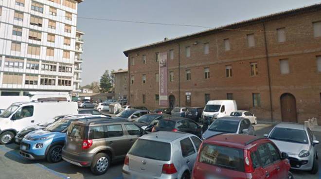 appartamento in vendita a Reggio nell'Emilia in zona Città Storica