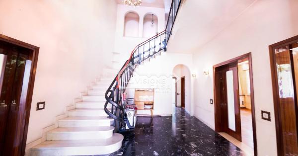 casa indipendente in vendita a Reggio nell'Emilia in zona Città Storica