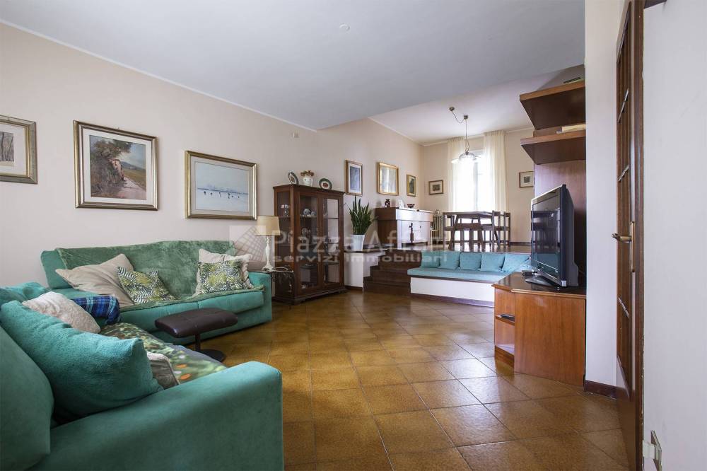 casa indipendente in vendita a Reggio nell'Emilia in zona Rivalta