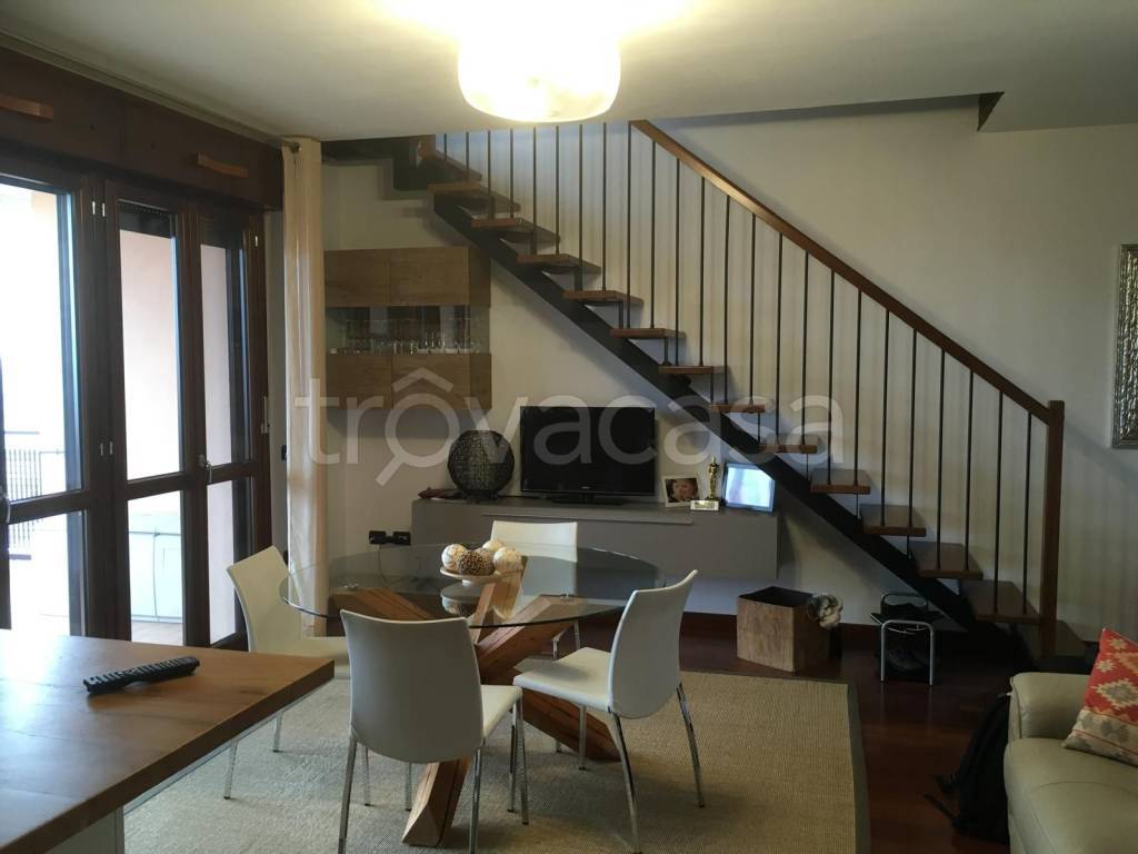 appartamento in vendita a Reggio nell'Emilia in zona San Prospero Strinati