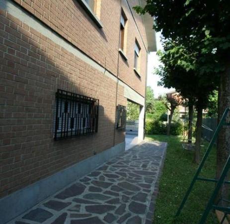 casa indipendente in vendita a Reggio nell'Emilia in zona Città Storica