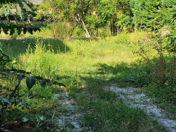 casa indipendente in vendita a Reggio nell'Emilia in zona Città Storica
