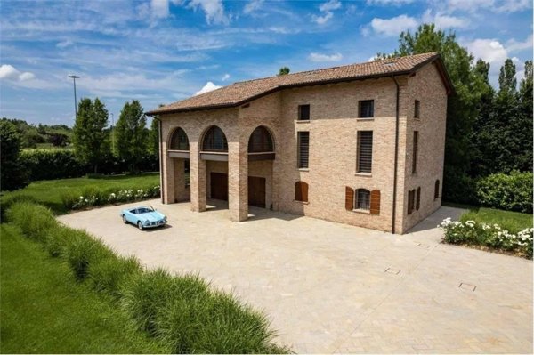 casa indipendente in vendita a Reggio nell'Emilia in zona Fogliano