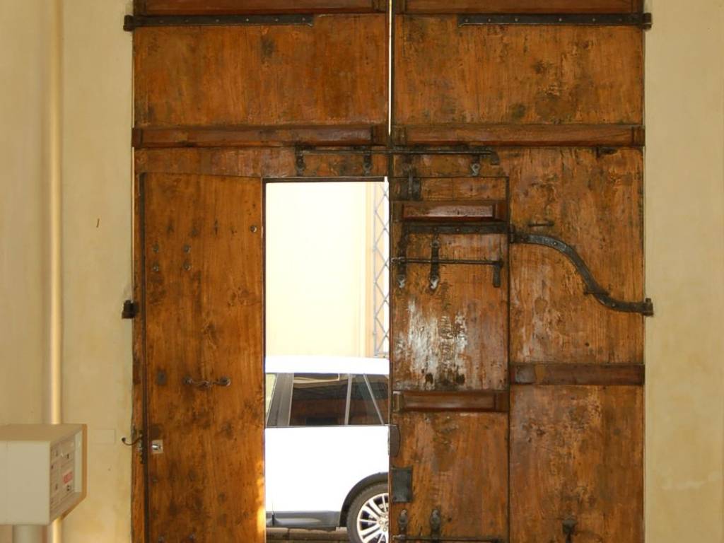 appartamento in vendita a Reggio nell'Emilia in zona Città Storica