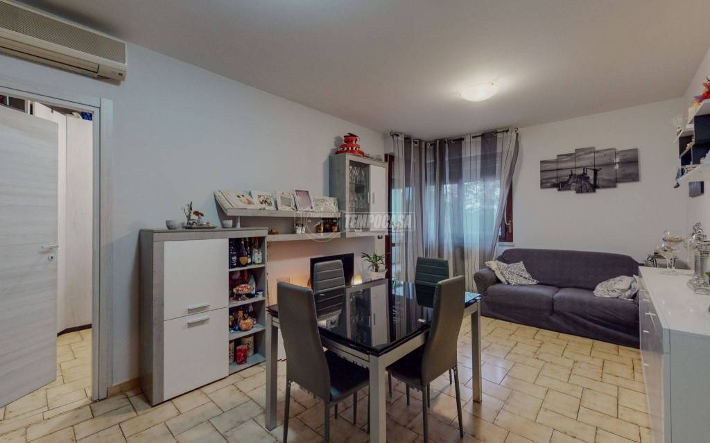 appartamento in vendita a Reggio nell'Emilia in zona Città Storica