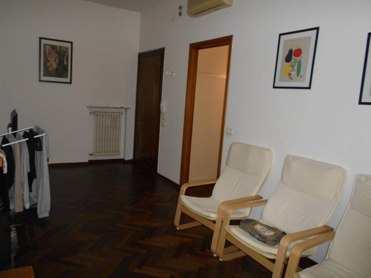 appartamento in vendita a Reggio nell'Emilia in zona Città Storica
