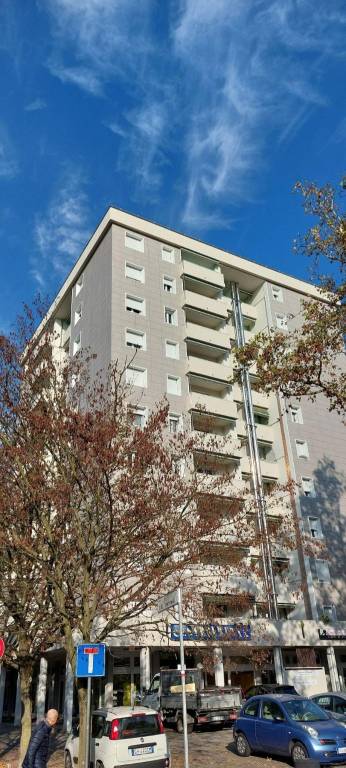 appartamento in vendita a Reggio nell'Emilia in zona Mirabello