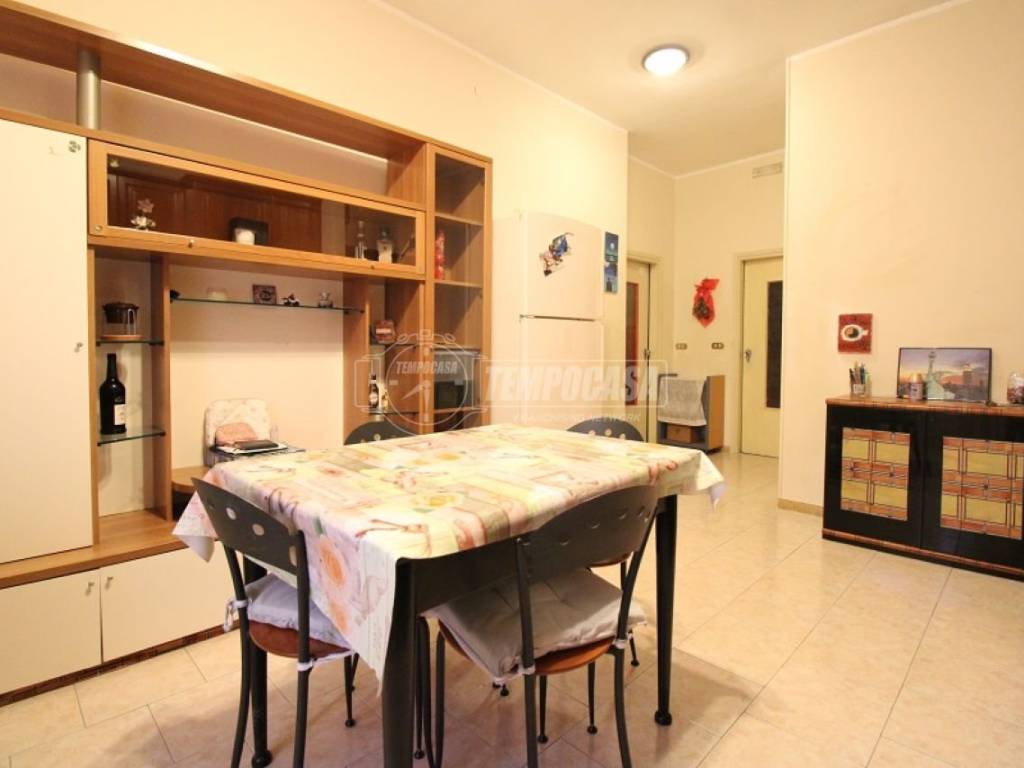 appartamento in vendita a Reggio nell'Emilia in zona Città Storica
