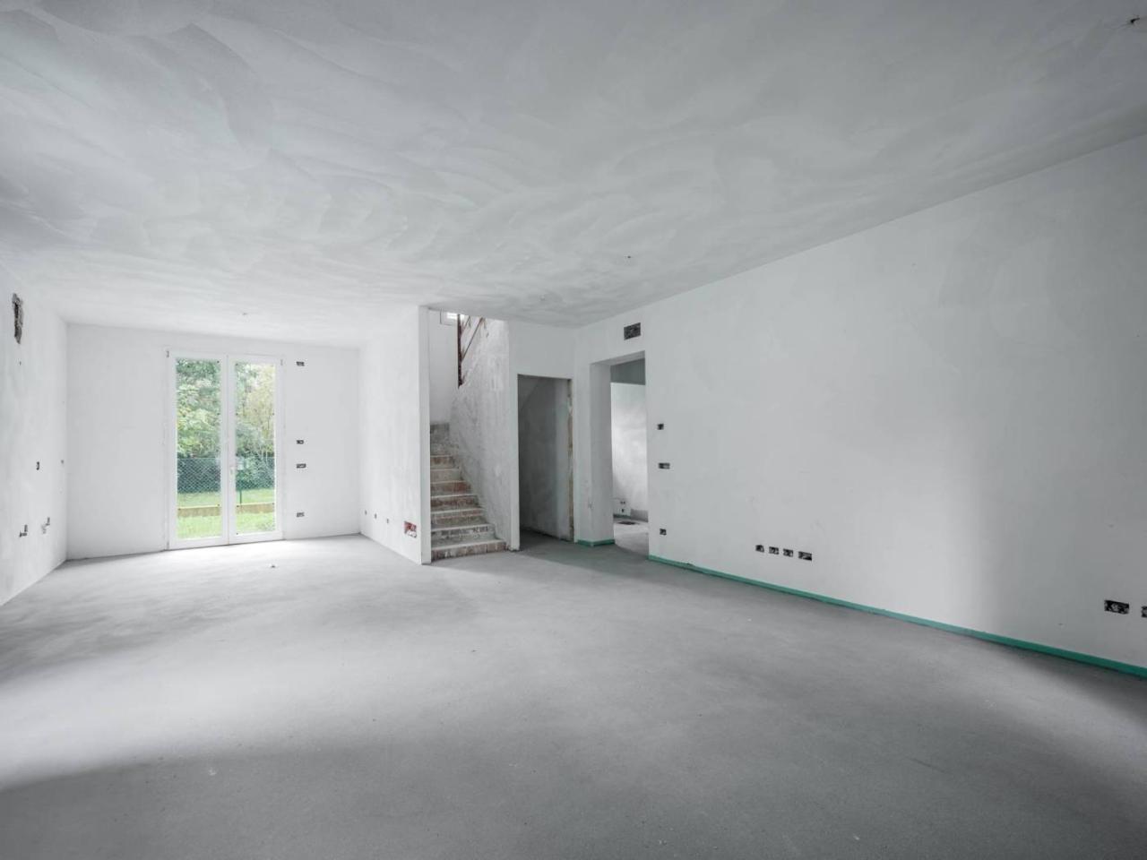 casa indipendente in vendita a Reggio nell'Emilia in zona Codemondo