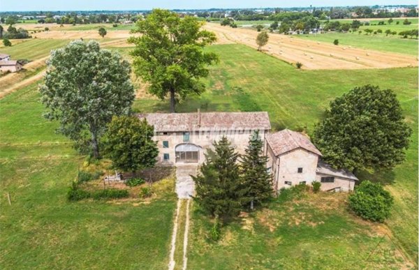 casa indipendente in vendita a Reggio nell'Emilia in zona Codemondo