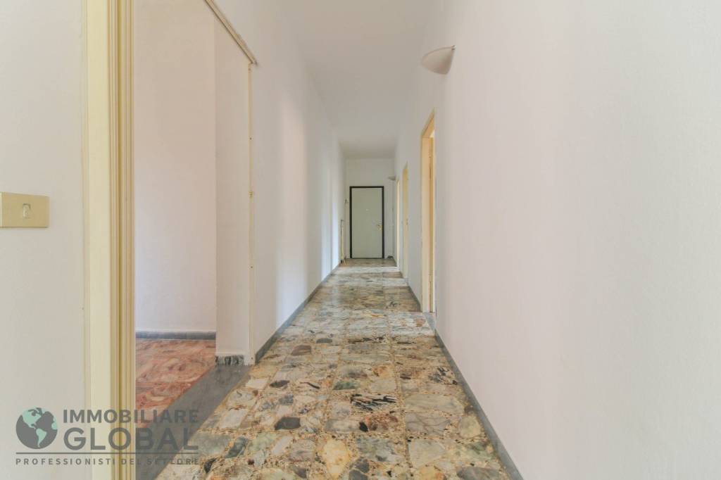 appartamento in vendita a Reggio nell'Emilia in zona Città Storica