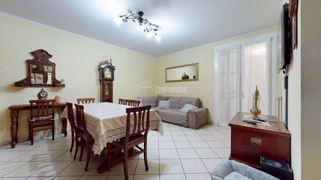 appartamento in vendita a Reggio nell'Emilia in zona Castellazzo