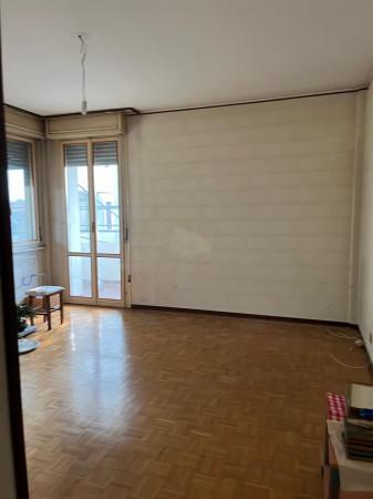 appartamento in vendita a Reggio nell'Emilia in zona Mirabello