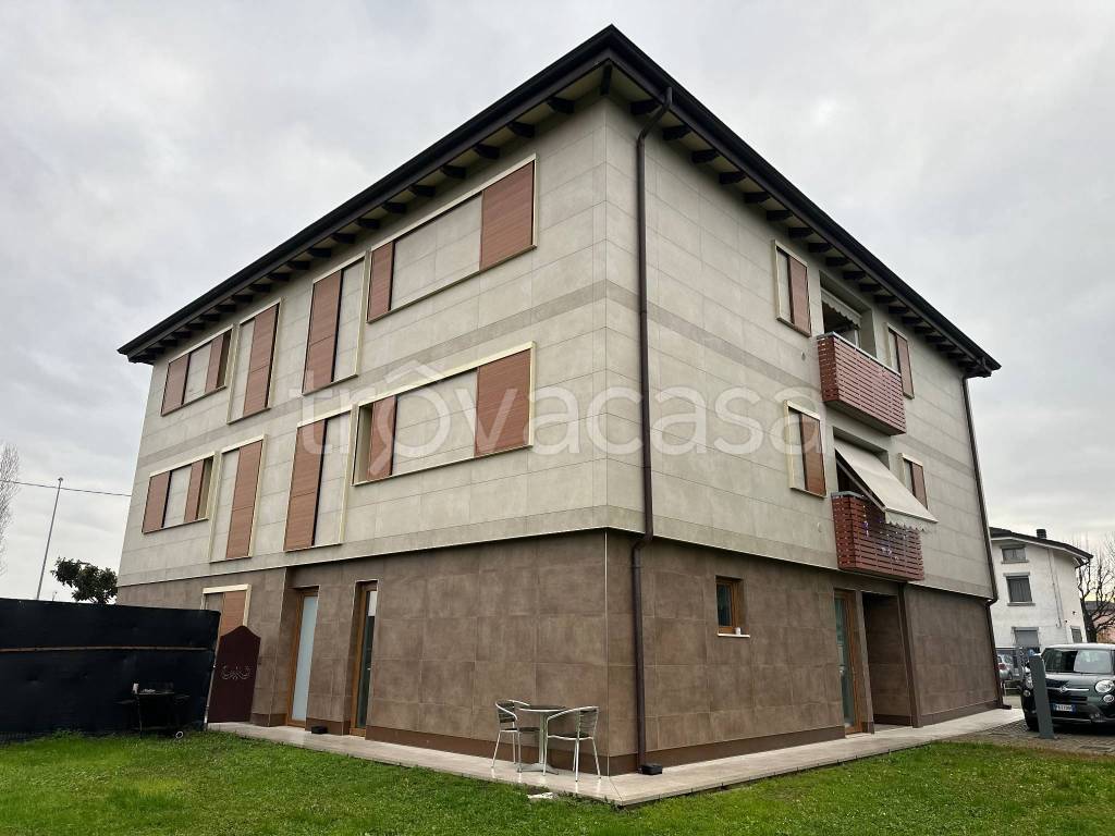 appartamento in vendita a Reggio nell'Emilia in zona Gavassa