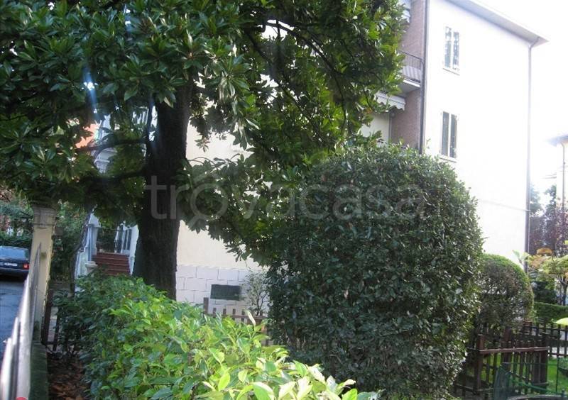 casa indipendente in vendita a Reggio nell'Emilia in zona Mirabello