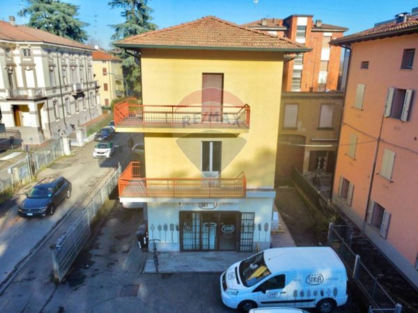 appartamento in vendita a Reggio nell'Emilia in zona Città Storica