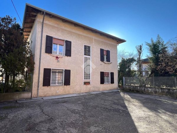 casa indipendente in vendita a Reggio nell'Emilia in zona Cadè / Gaida
