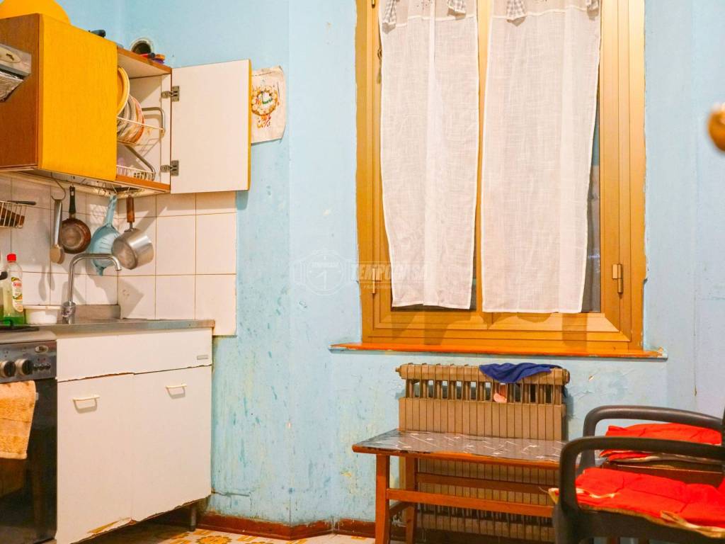 appartamento in vendita a Reggio nell'Emilia in zona Città Storica