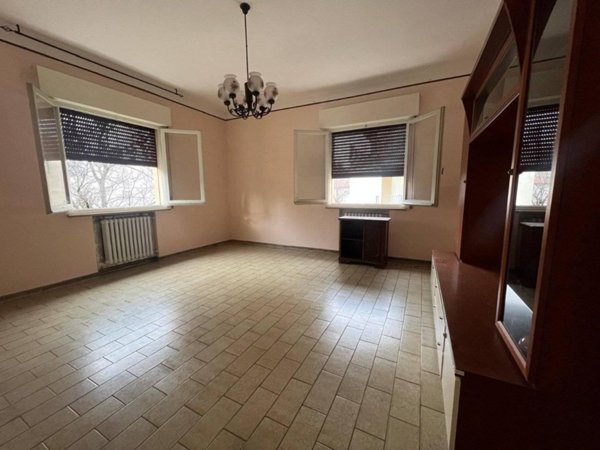 casa indipendente in vendita a Reggio nell'Emilia in zona Città Storica