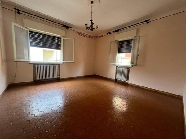 casa indipendente in vendita a Reggio nell'Emilia in zona Città Storica