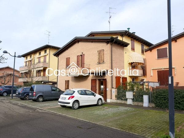 appartamento in vendita a Reggio nell'Emilia in zona Codemondo