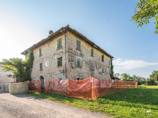 casa indipendente in vendita a Reggio nell'Emilia in zona San Bartolomeo