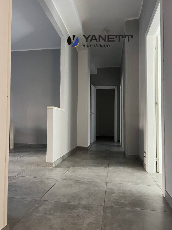 appartamento in vendita a Reggio nell'Emilia in zona Mirabello