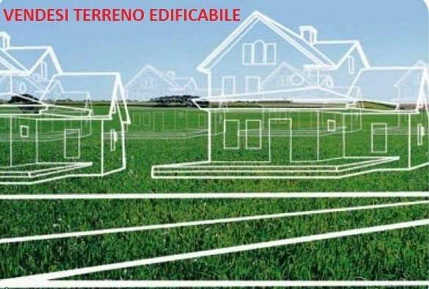 casa indipendente in vendita a Reggio nell'Emilia in zona Città Storica